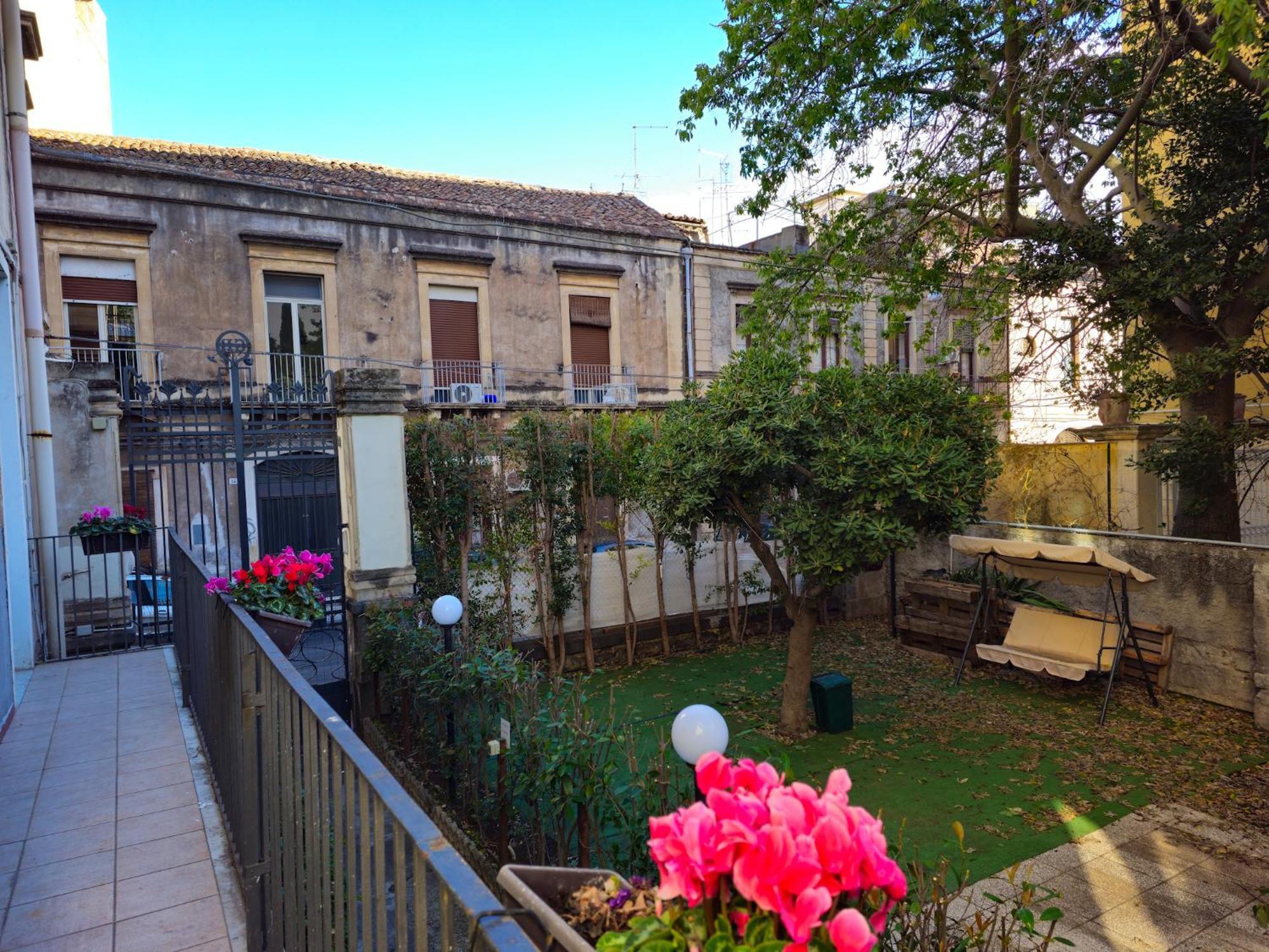 קטאניה Giardino Siciliano B&B מראה חיצוני תמונה
